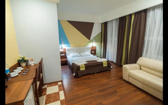 Hotel Uyut-Park