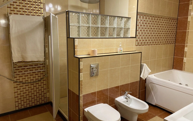 Апартаменты Дом 140 кв Мадрас