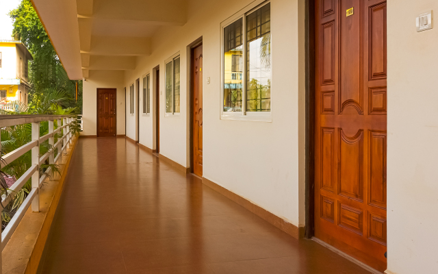 Morjim Paradise Hotel