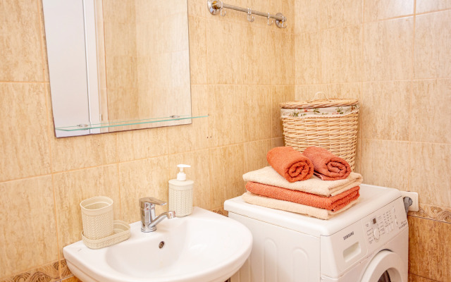 Na Gvardeyskoy Apartments 1