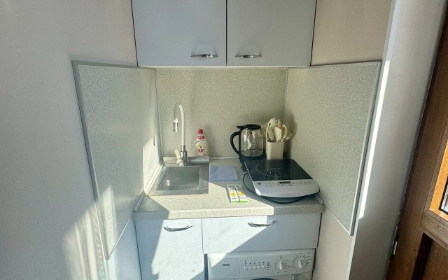 Апартаменты Студия с балконом в центре Эстосадка