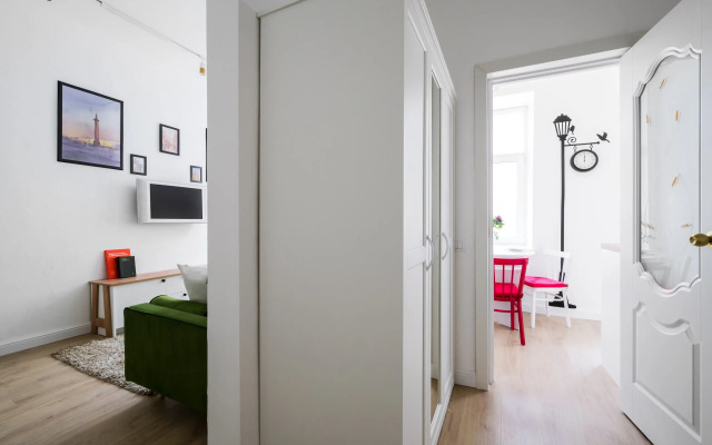 Welcome Home Pushkinskaya 2/79 Apartments