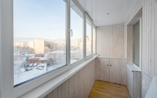 Apartamenty Ladgorna cetyrehkomnatnye  vozle TC Galerea