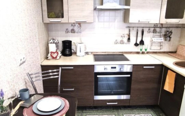 Na Ulitse Yunosti 2 Flat