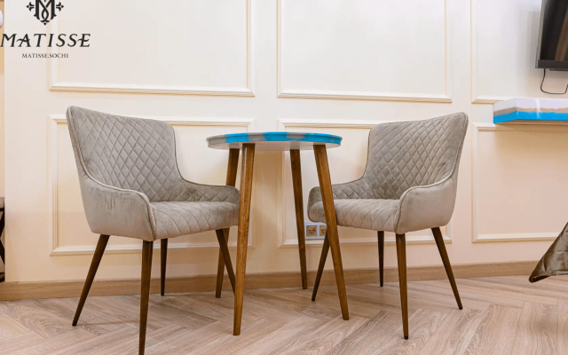 Апартаменты с Балконом и Видом на Море в Cамом Сердце Адлера