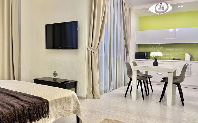 Квартира Свeтлaя Студия в Центрe Гopoдa