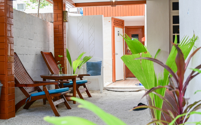 Гостевой дом Thulusdhoo Inn