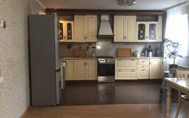 Частный дом Просторный домик