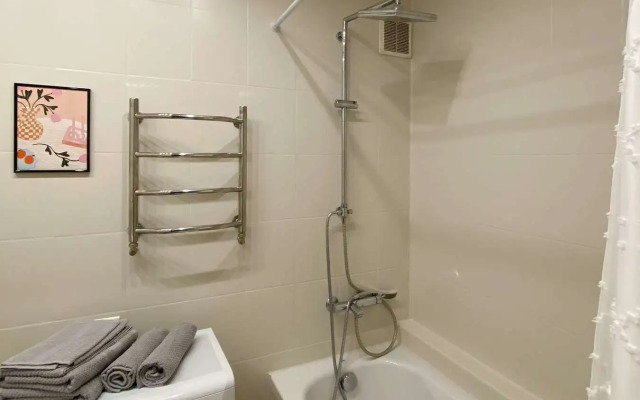 U Stantsii Kutuzovo Novoye Flat