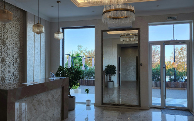 V Zhk Merkato s Basseynom Flat