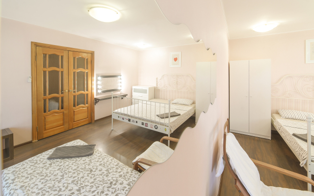 Gnezdo orla. 1K na VDNH Flat