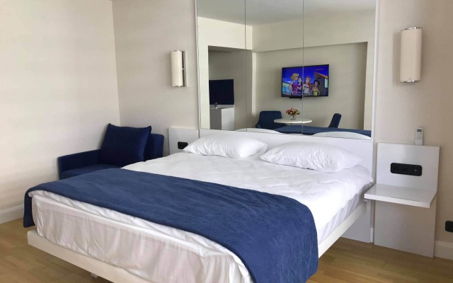 Апартаменты Orbi city Roman