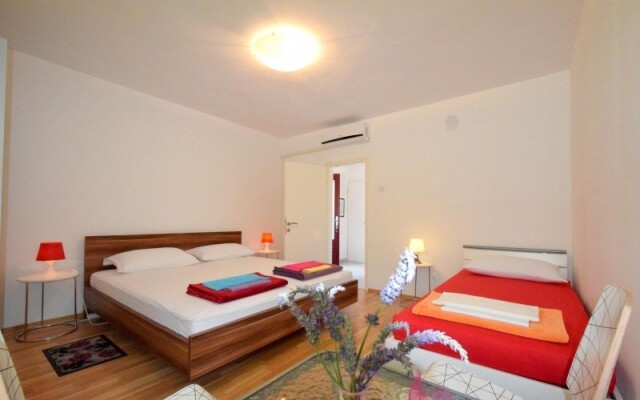 Tihana Apartments