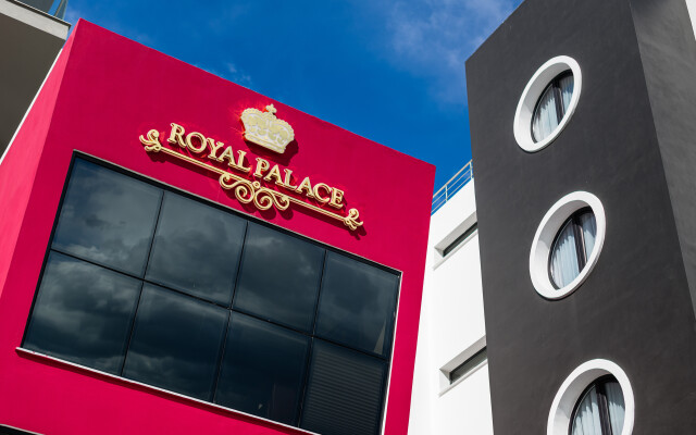 Royal Palace Hotel