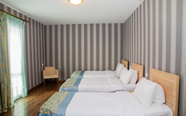 Hotel Edelweiss Hotel