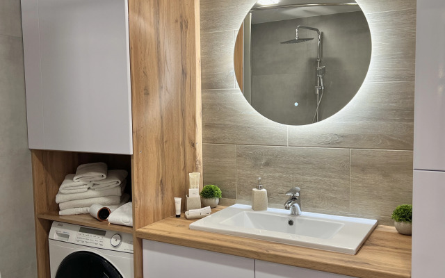 Квартира 3-комнатная на  Никитина 38