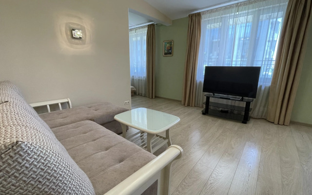 Na Ulitse K. Marksa 17 Apartments