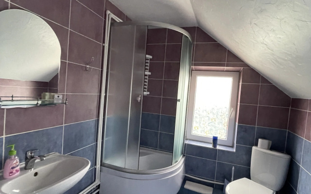 Mari-Mar Guest House