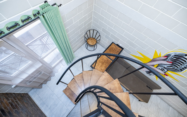 Merlin-Monro Flat with sauna