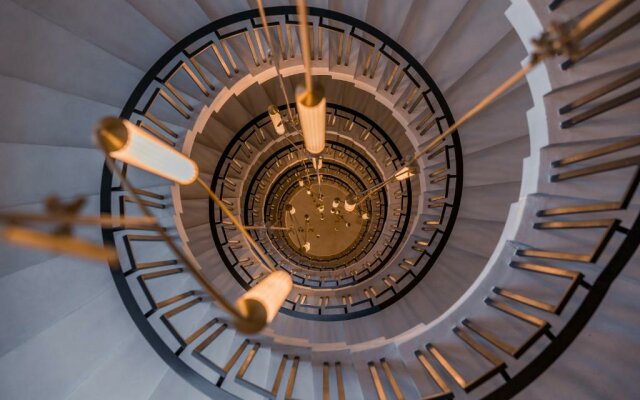 Monograph Hotel (by Travel Agency)