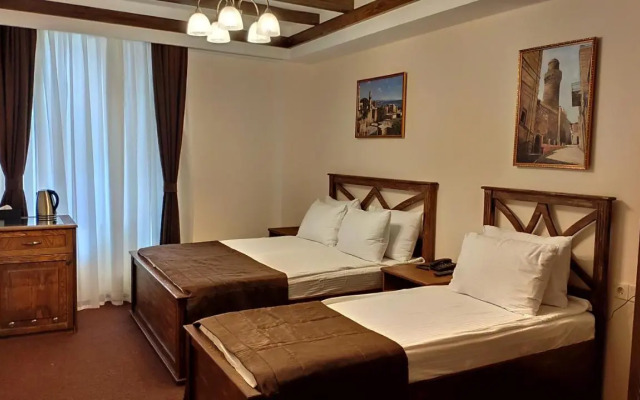Maajid Hotel & Restaurant