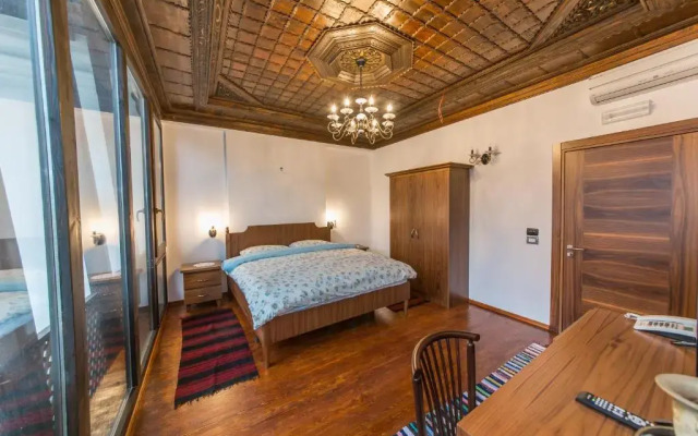 Onufri Hotel