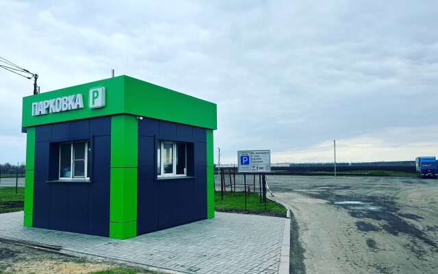 TrakTsentr Hotel
