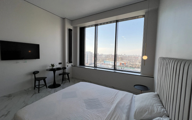 Ot Elitkhaus24 V Samom Vysokom Zdanii Status Apartments