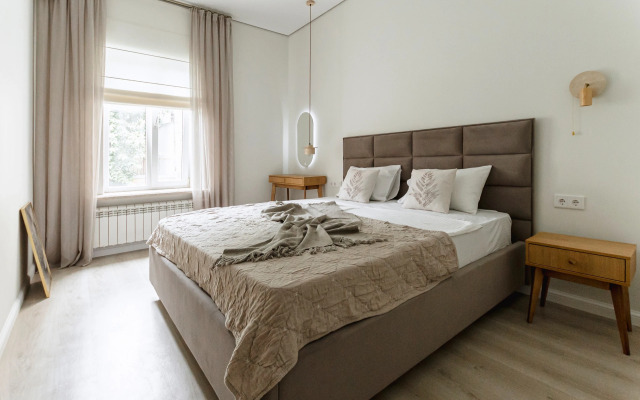 Travertin Kuznetsov Flat