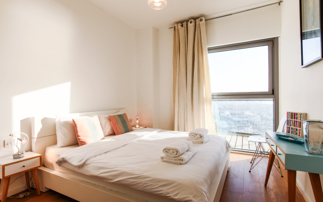 Luxury Condo & Spectacular View by FeelHome Apartments
