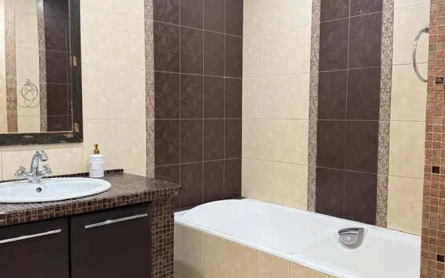Dlya Bolshoy Kompanii Flat