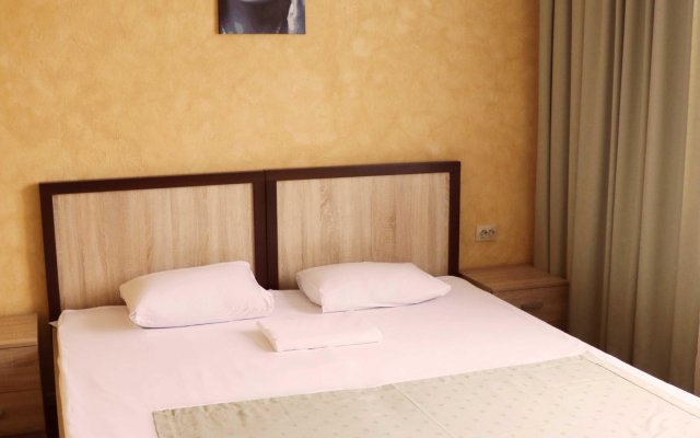 StandArt Guest House