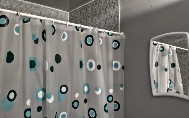 Domik dlya Semeynogo Otdykha na Beregu Ozera Private House