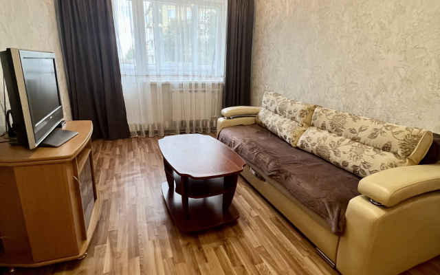 Квартира 2-х комнатная на улице Розы Люксембург 41