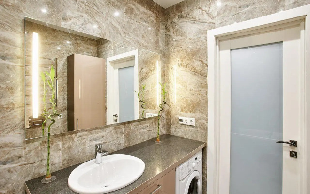 Shikarnaya V Tsentre Sochi U Parka Rivyera Flat