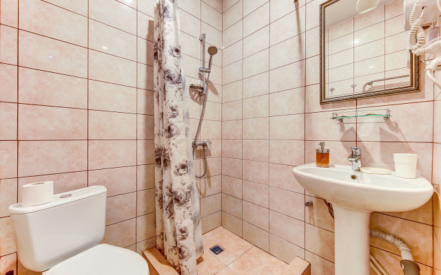 na Marata, 8, kv. 2 Guest Rooms
