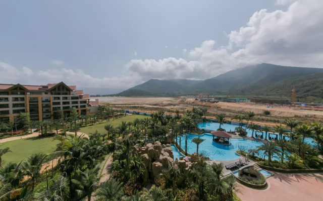 Отель La Fountain Hotel & Resort Sanya