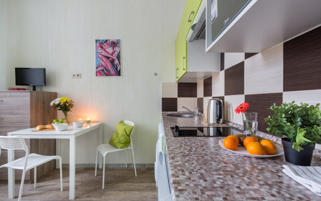 Bombflat S Dvuspalnoy Krovatyyu I Kukhney Flat