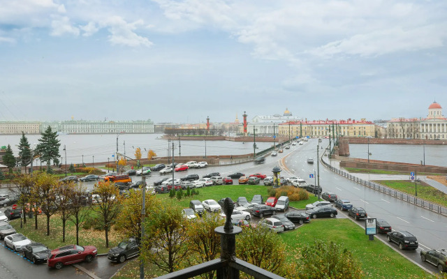 V Tsentre Sankt-Peterburga Flat
