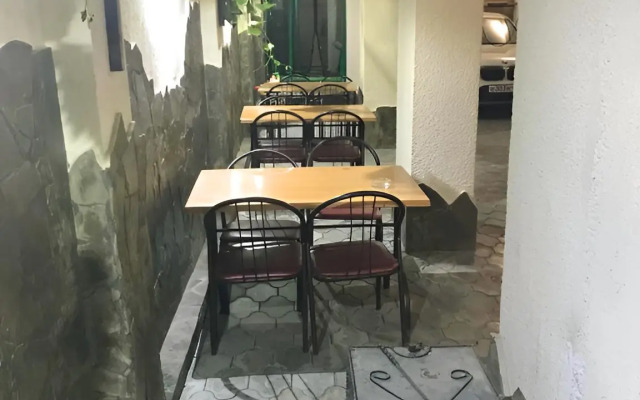 Akva Guest House