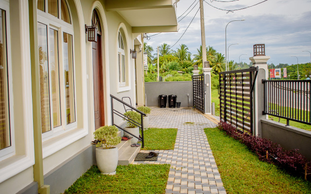 Yoho Shamaz Galle Villa