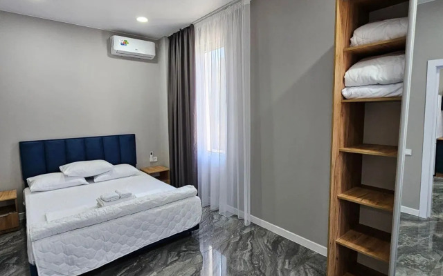 S Basseynom Apartments