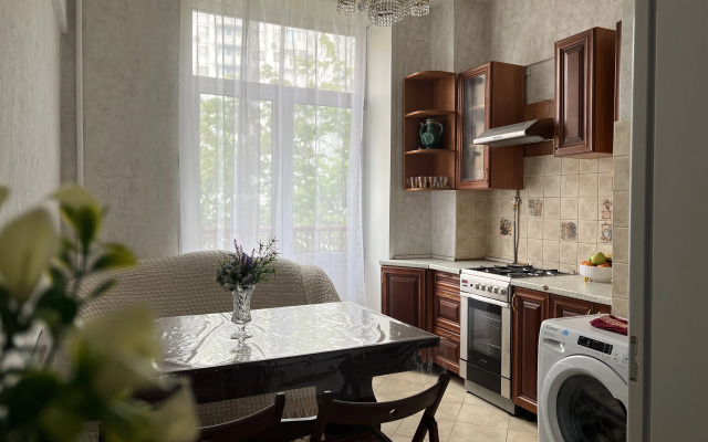 Sokolnicheskaya Slobodka Flat