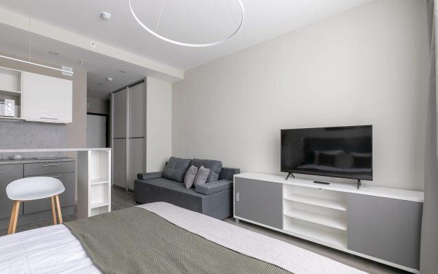 13 Apartment