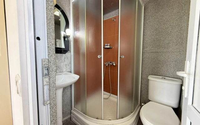 Aphra at Tbilisi Sea Hotel