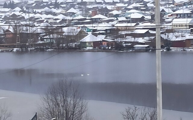 Частный дом У Пруда с Банькой и Беседкой