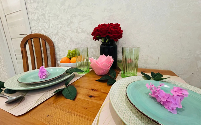 Квартира GoldApart Качалинская 9