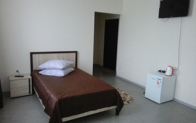 Yo-Moyo Hotel