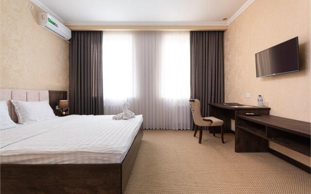 Grand Fergana Hotel