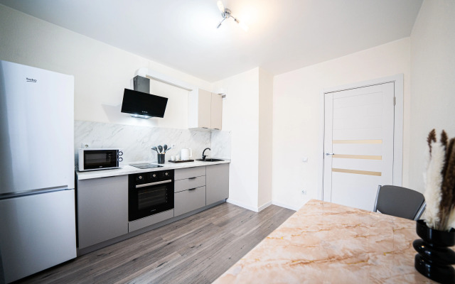 Lavriki Flat